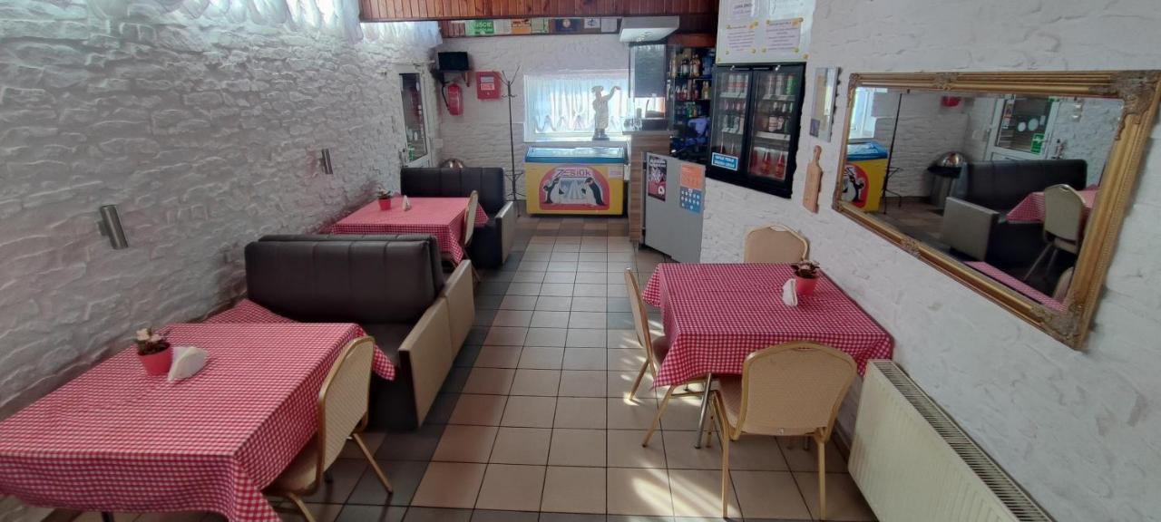 Restauracja "As"- Noclegi Турек Экстерьер фото